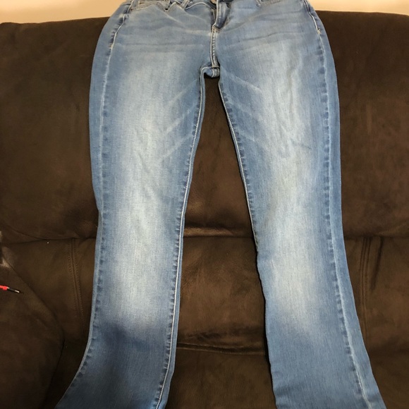 Calvin Kline Jeans - Picture 2 of 4